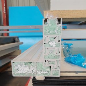 Περιστροφική πόρτα κατάψυξης σκούπα Περιστροφική Πόρτα Συντήρησης Σκούπα και Κατωκάσι Λεπτομέρεια κατασκευής